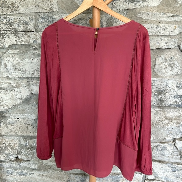 Loft - Mixed Media Top​ - Picture 2 of 7